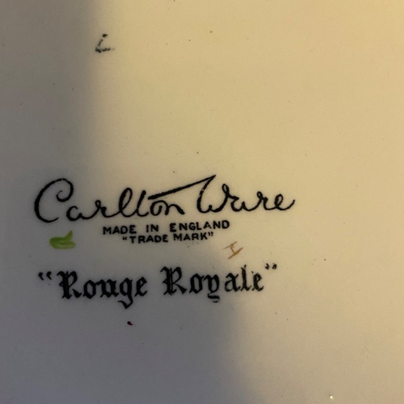 Vintage Carlton Ware Rouge Royale ‘Art Deco’ edged hand painted plate - Picture 5 of 9